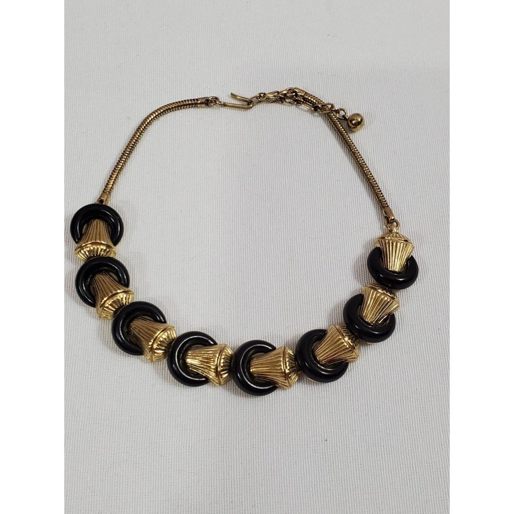 Vintage Trifari Gold Basket Black Enamel Rings Necklace